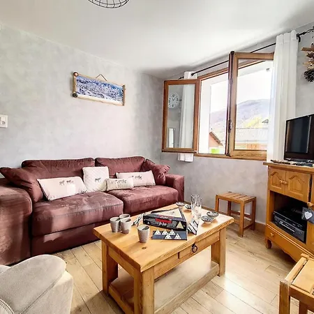 Chalet Marcel - Familial - Centre Village De St Marcel - Terrasse Ouest Mae-2924